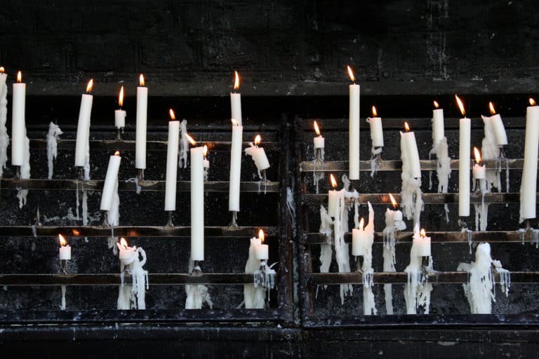White Candle Meanings: When Should You Burn One?