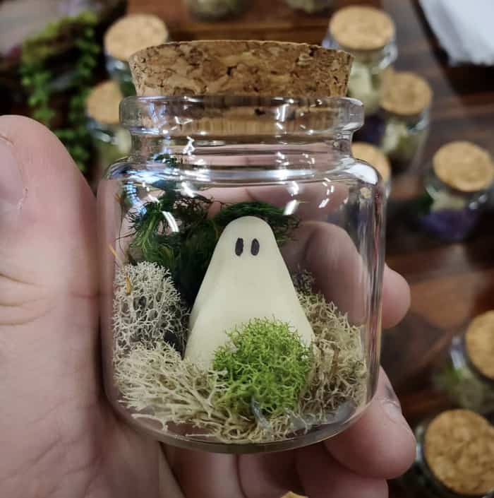 Best Halloween Decor 2023 - Pet Ghost Jar