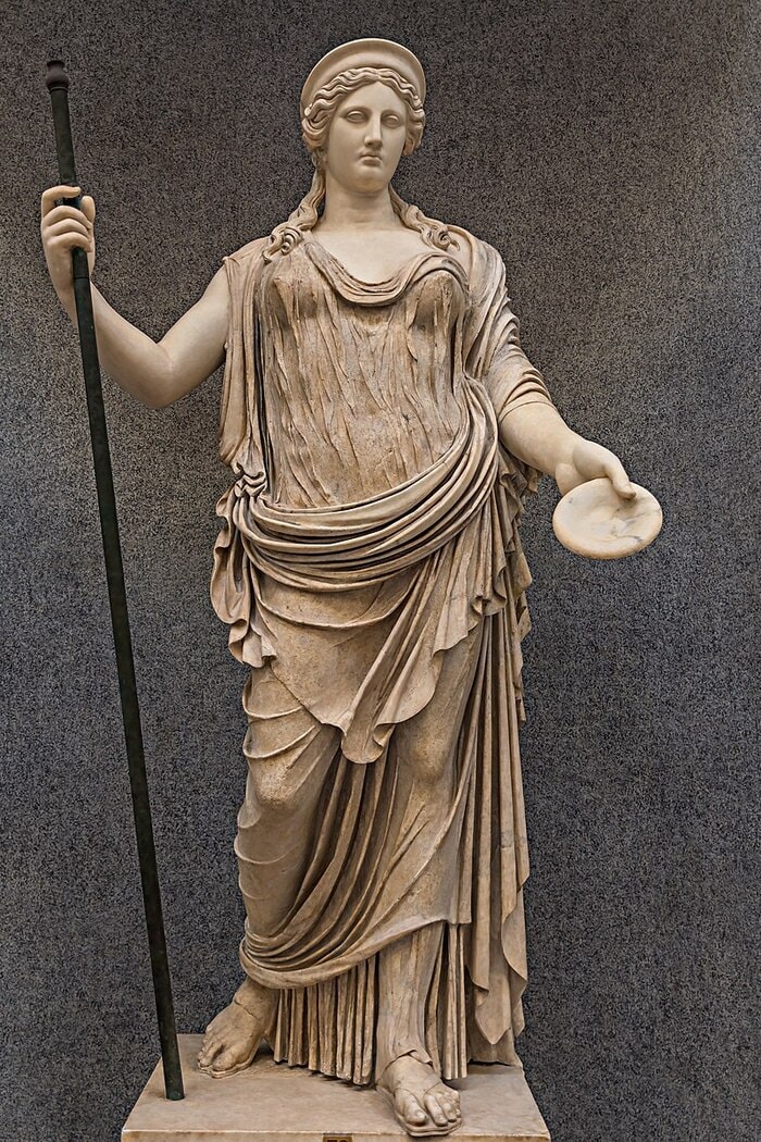 Noumenia - Hera Statue